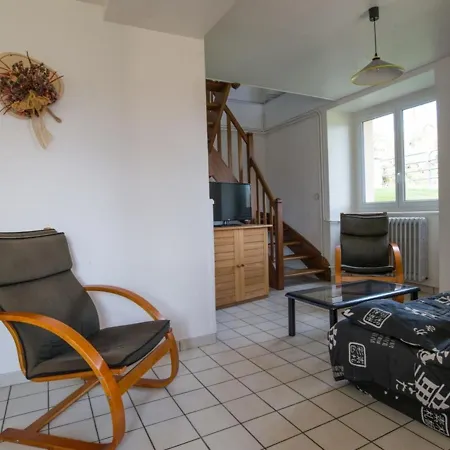 Miremont, 5 Pieces, 6 Personnes - Fr-1-630-18 Holiday home *